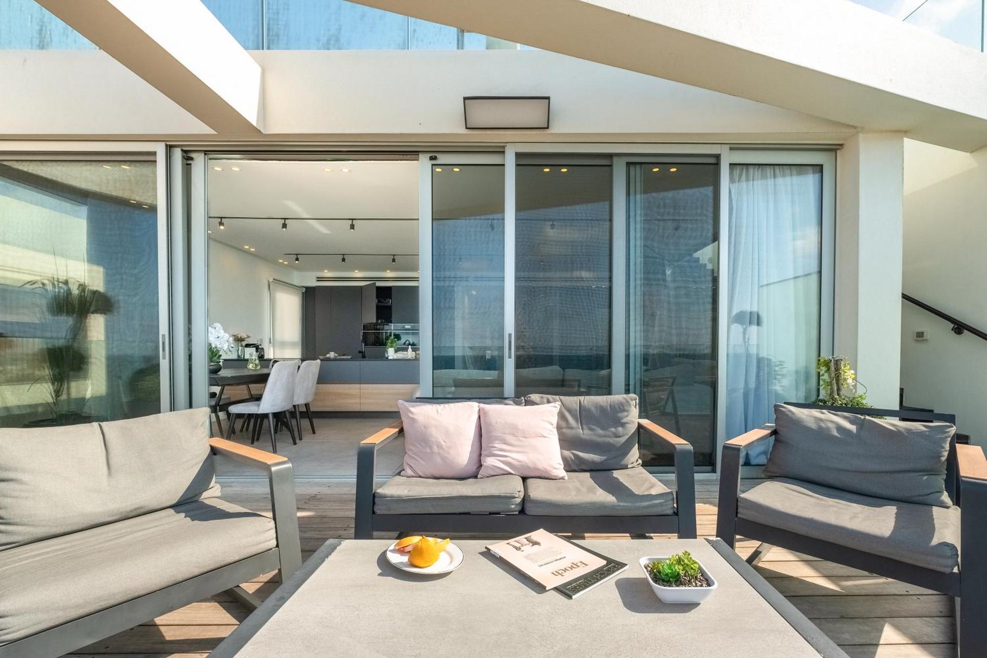 Penthouse 3Br + Roof Top + Parking - On The Beach Haïfa Extérieur photo