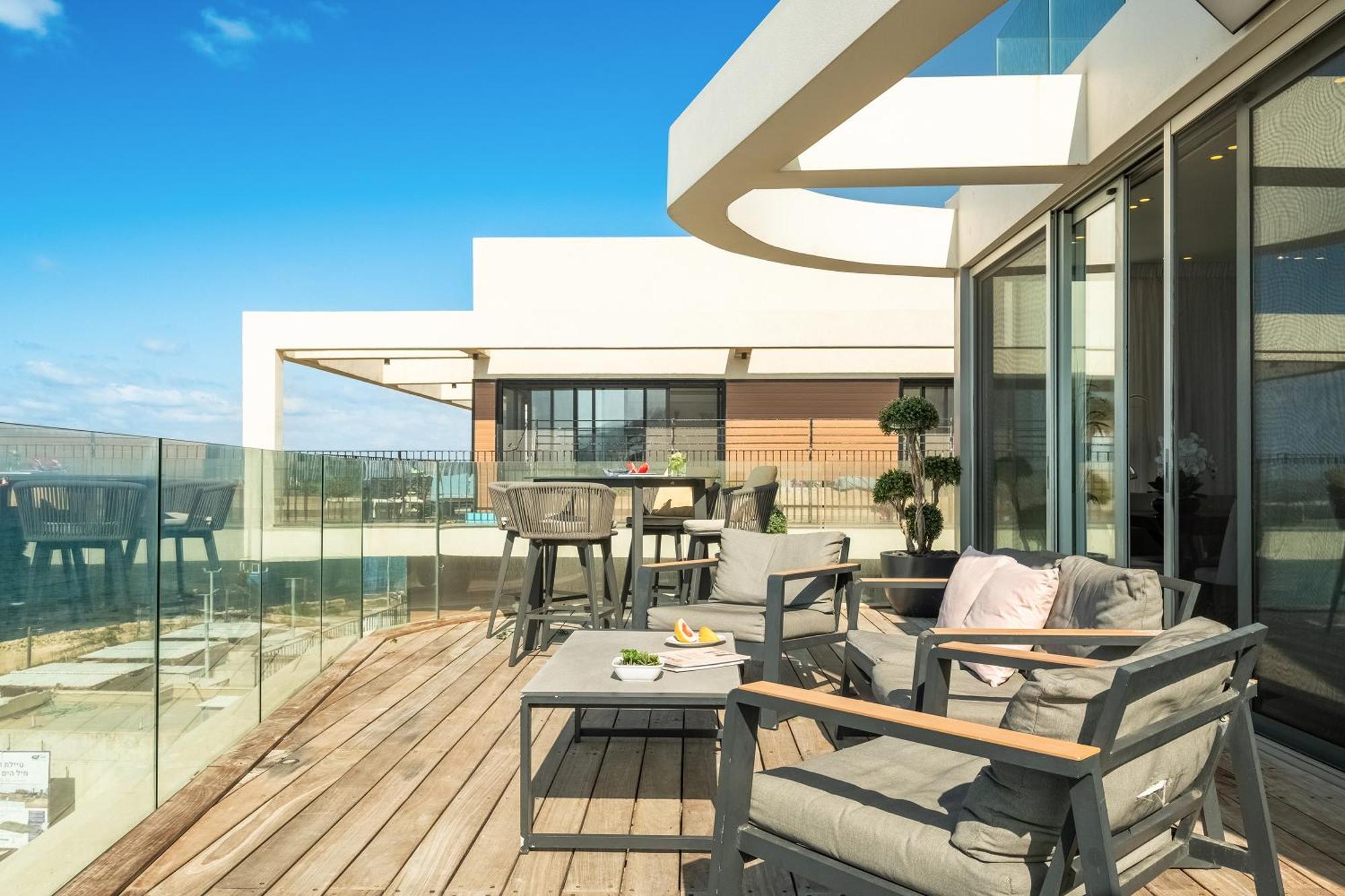 Penthouse 3Br + Roof Top + Parking - On The Beach Haïfa Extérieur photo