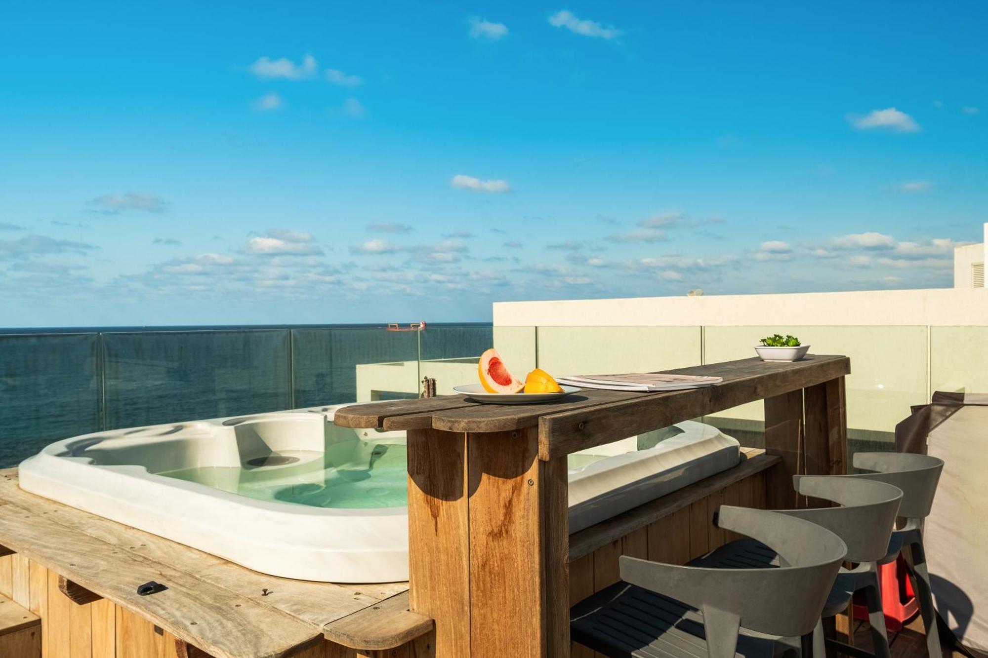 Penthouse 3Br + Roof Top + Parking - On The Beach Haïfa Extérieur photo