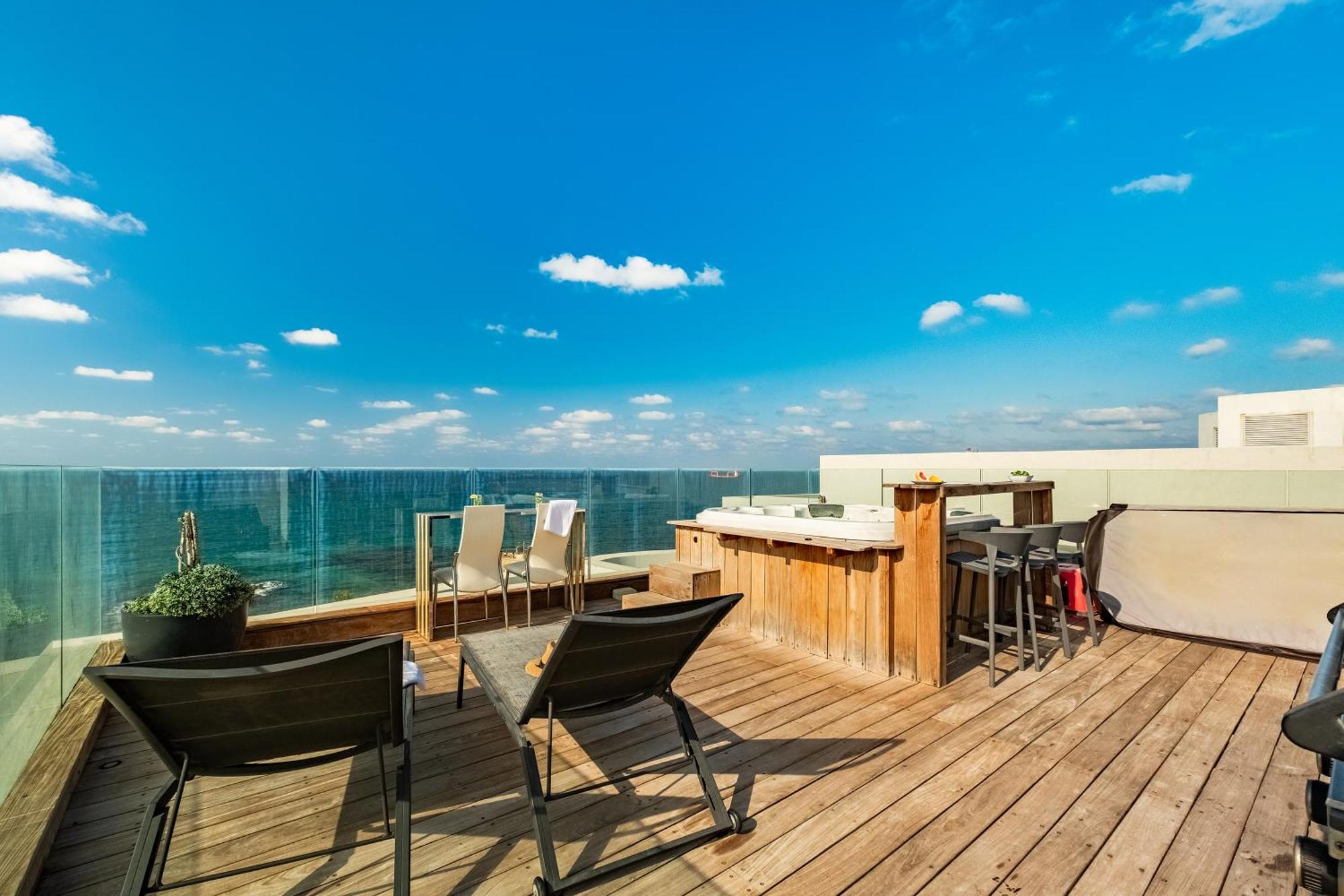 Penthouse 3Br + Roof Top + Parking - On The Beach Haïfa Extérieur photo